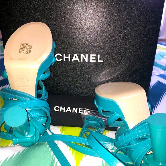 CHANEL Sandals - Picture 4 of 5